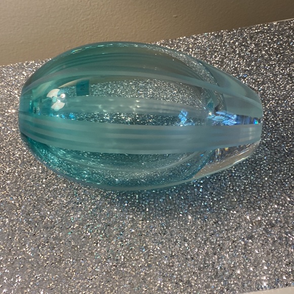 Vase - Picture 3 of 5